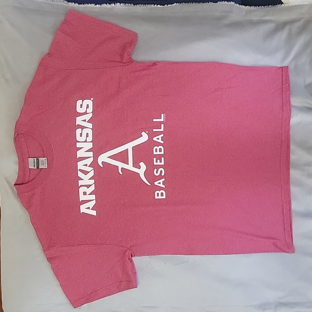 T-Shirt "ARKANSAS BASEBALL", Size M, Color Raspberry, Arkansal Baseball Fan Top